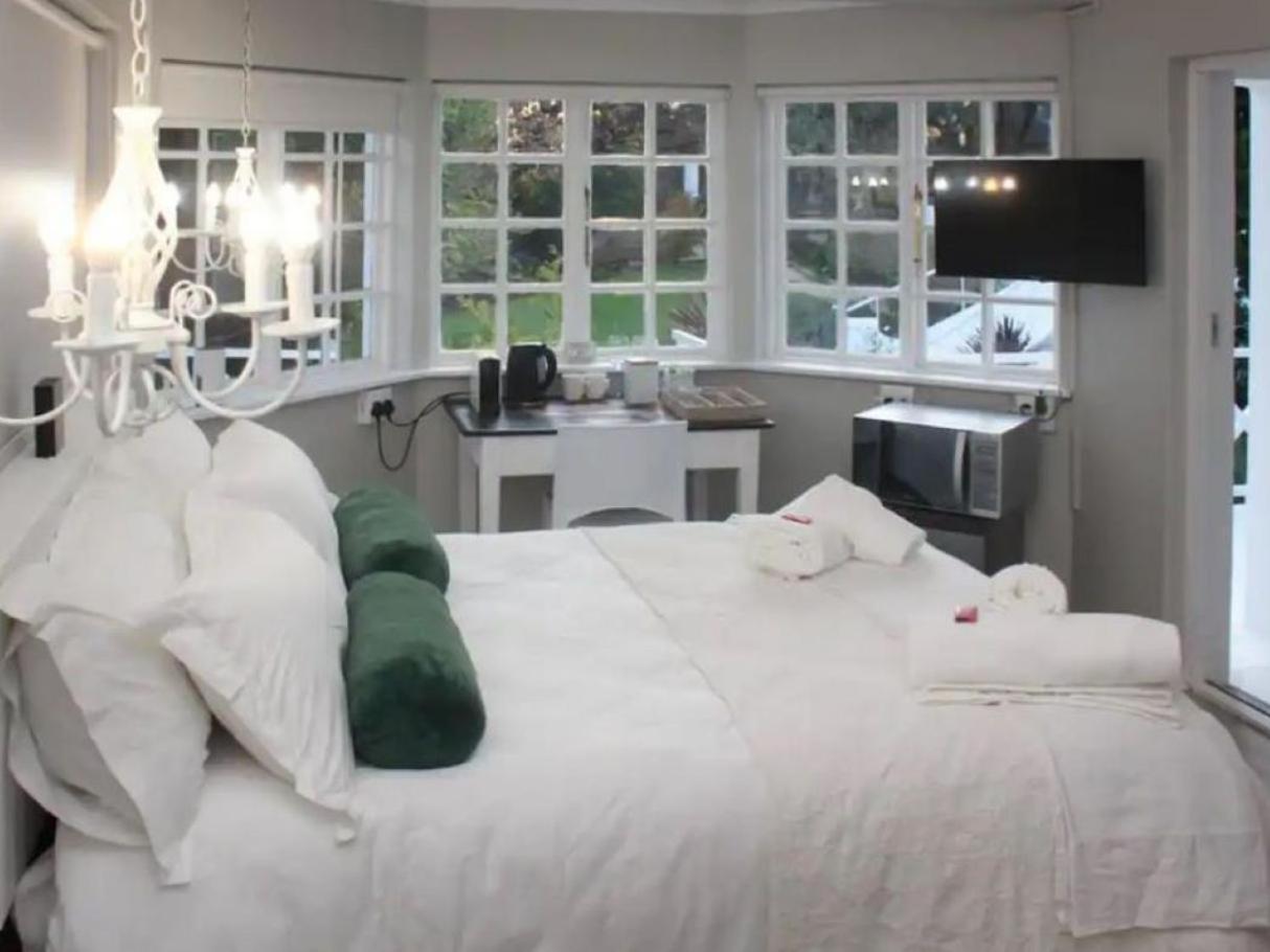 La Belle Guest House บลูมฟอนเทน ภายนอก รูปภาพ